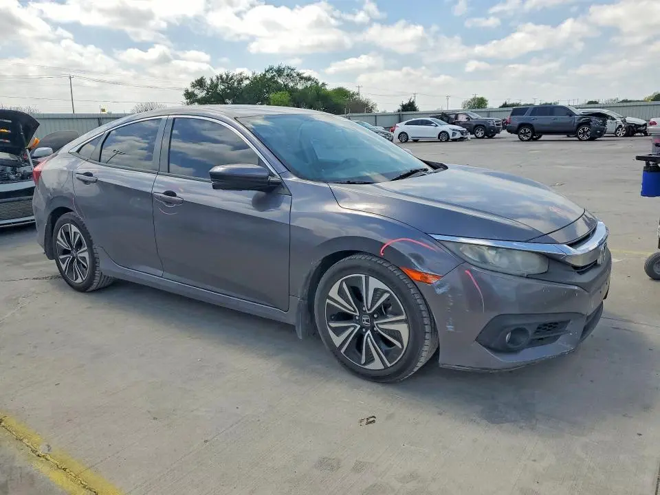2017 HONDA CIVIC EX  