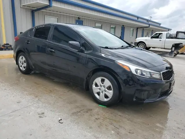 2017 KIA FORTE LX  