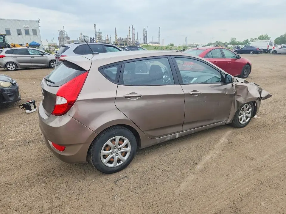 2013 HYUNDAI ACCENT GS  
