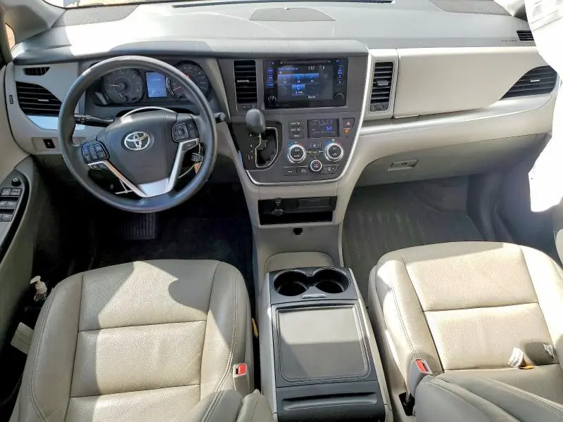 2017 TOYOTA SIENNA LE 8-PASSENGER  