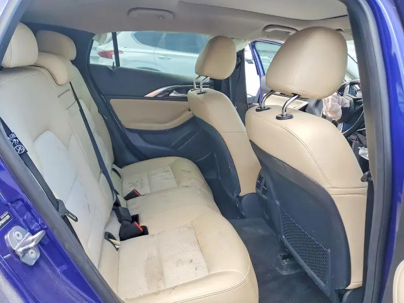 2019 INFINITI QX30 LUXE  