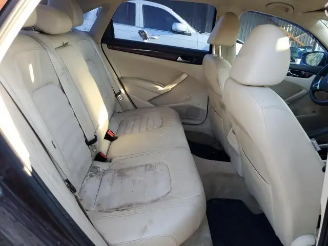 2012 VOLKSWAGEN PASSAT SEL  