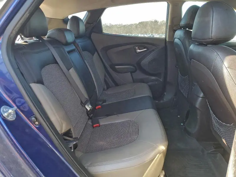 2013 HYUNDAI TUCSON GLS  