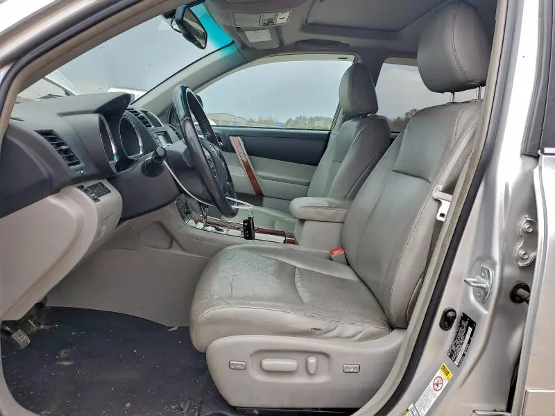 2011 TOYOTA HIGHLANDER LIMITED  