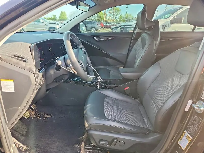 2023 KIA NIRO EX  