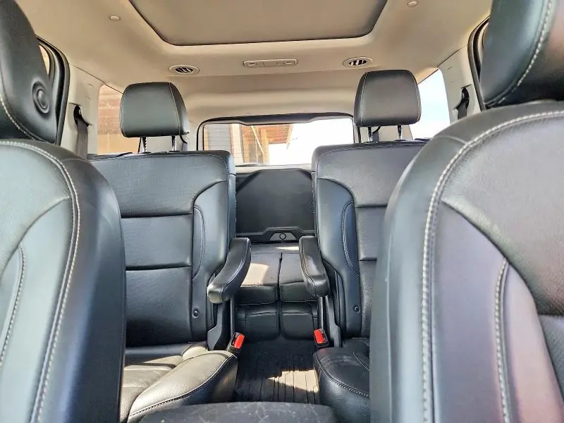 2021 GMC ACADIA SLT  