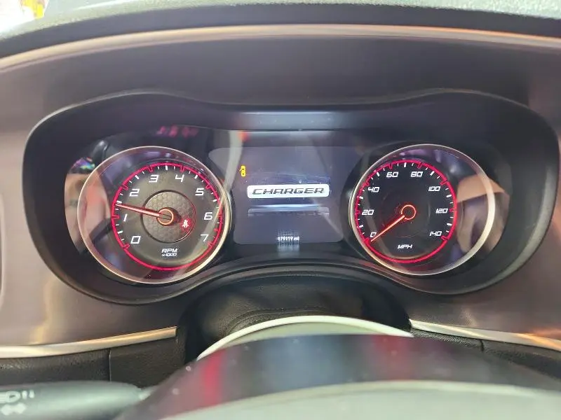 2019 DODGE CHARGER SXT  