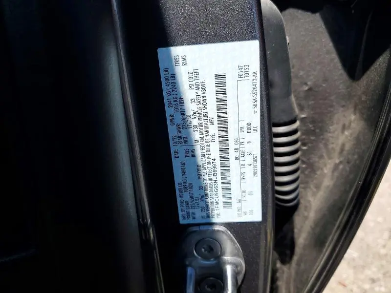 2022 FORD ESCAPE SE  