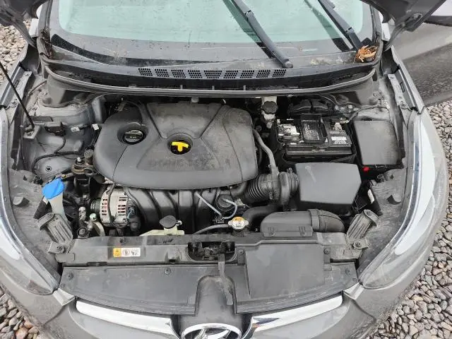 2014 HYUNDAI ELANTRA SE  