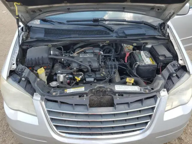 2010 CHRYSLER TOWN & COUNTRY TOURING  