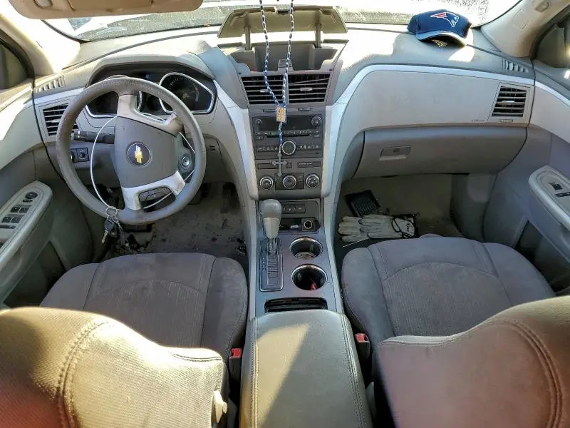 2012 CHEVROLET TRAVERSE LS  