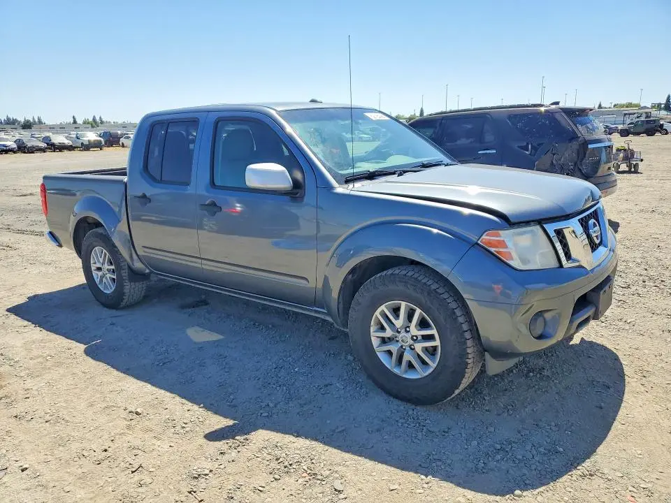 2017 NISSAN FRONTIER SV  