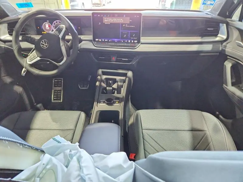 2025 VOLKSWAGEN TIGUAN SE R-LINE BLACK  