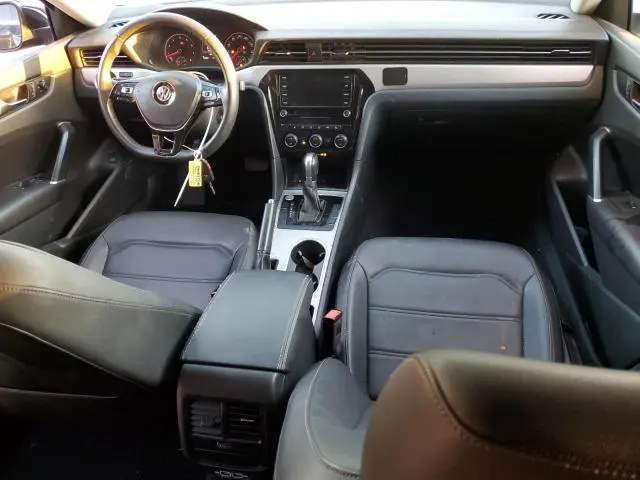 2021 VOLKSWAGEN PASSAT SE  