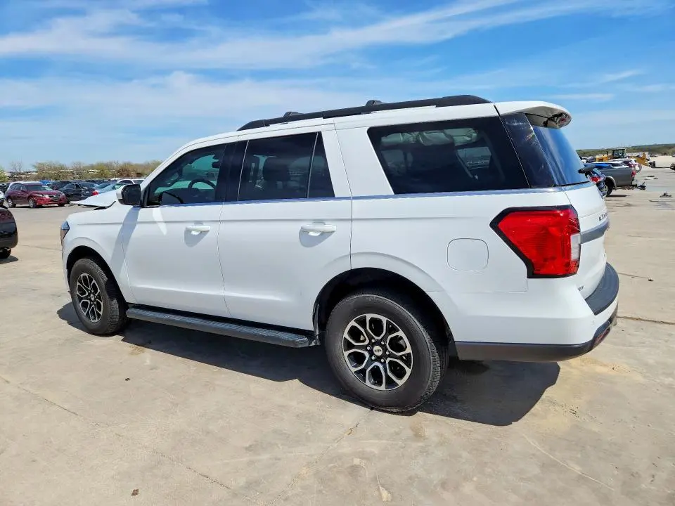 2024 FORD EXPEDITION XLT  