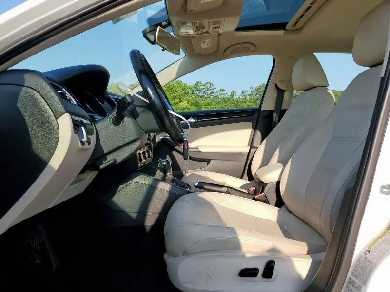 2017 VOLKSWAGEN JETTA SEL  