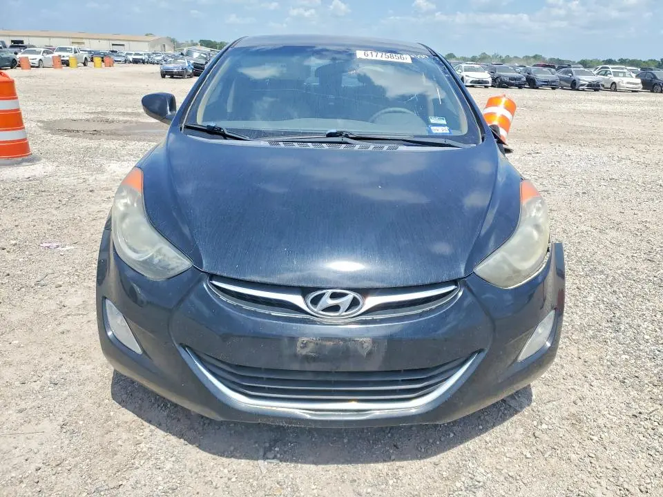 2013 HYUNDAI ELANTRA   