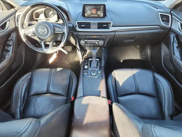 2017 MAZDA 3 TOURING  