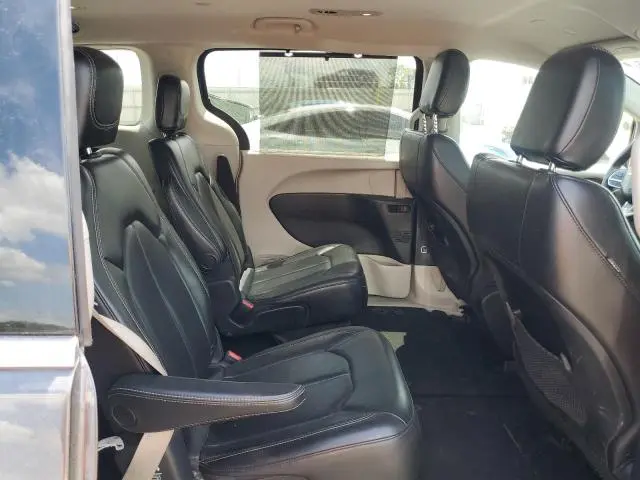 2020 CHRYSLER VOYAGER LXI  