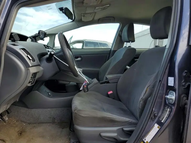 2011 TOYOTA PRIUS THREE  