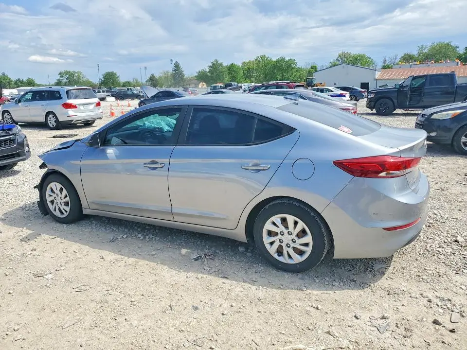 2017 HYUNDAI ELANTRA SE  