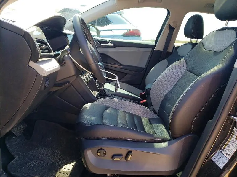2022 VOLKSWAGEN TAOS SEL  