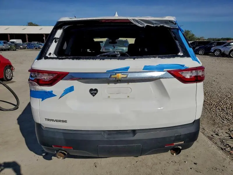 2021 CHEVROLET TRAVERSE LS  