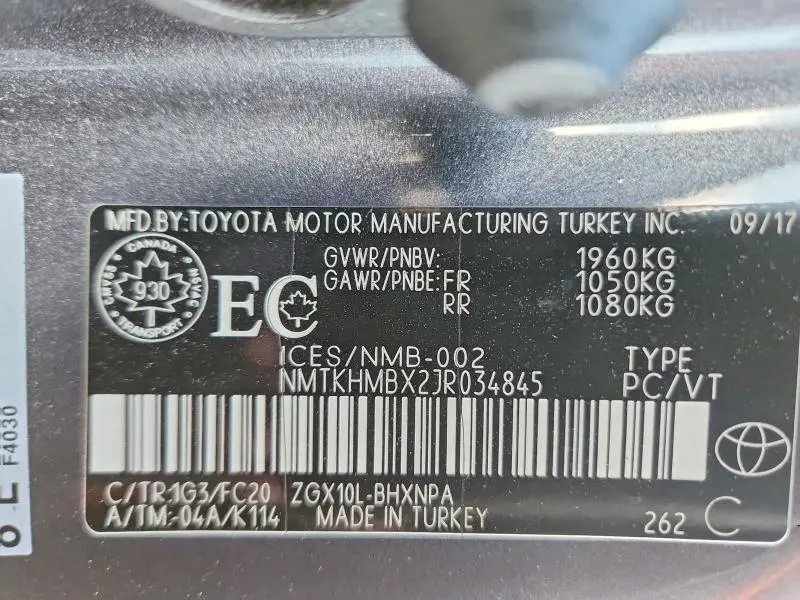 2018 TOYOTA C-HR XLE  