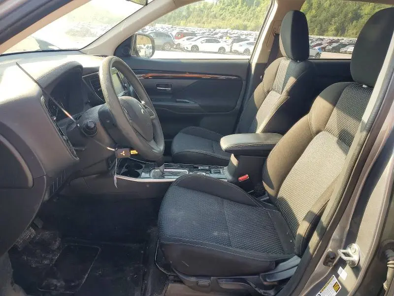 2020 MITSUBISHI OUTLANDER SE  