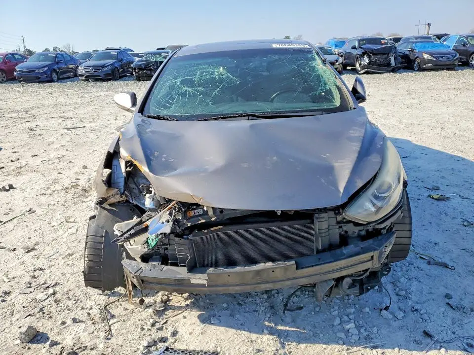 2014 HYUNDAI ELANTRA SE  