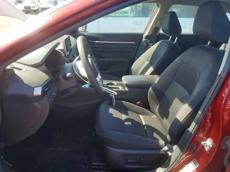 2021 NISSAN ALTIMA SV  