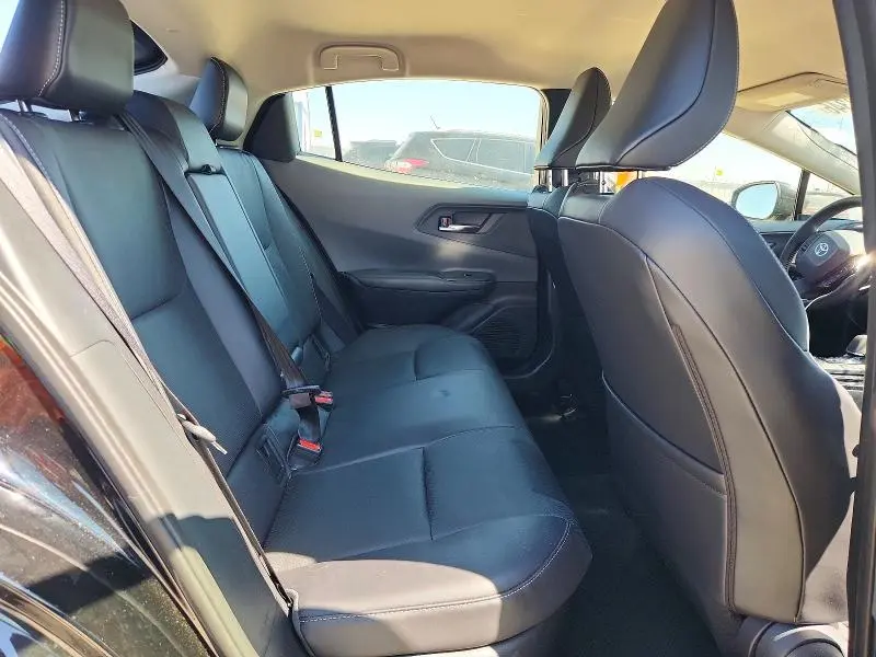 2024 TOYOTA PRIUS XLE  