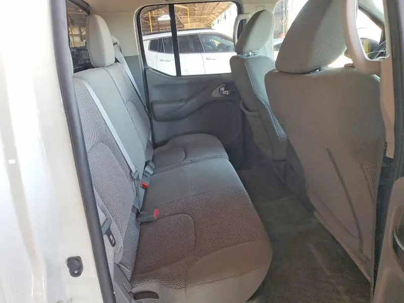 2018 NISSAN FRONTIER SV  