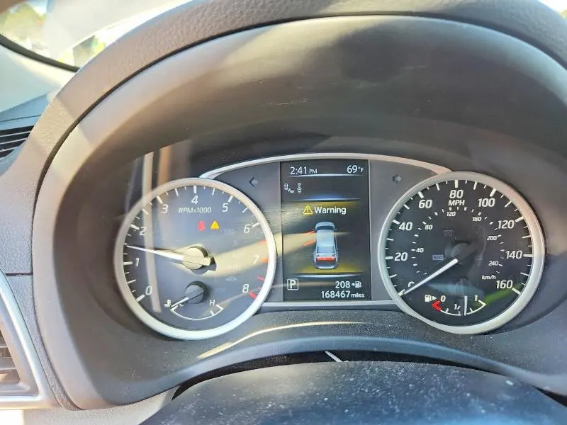 2016 NISSAN SENTRA SL  