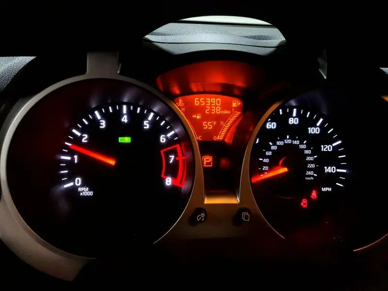 2014 NISSAN JUKE SV  