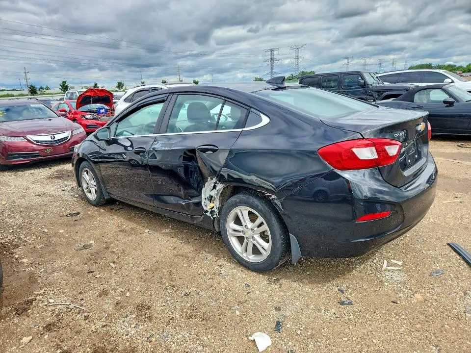 2017 CHEVROLET CRUZE LT  