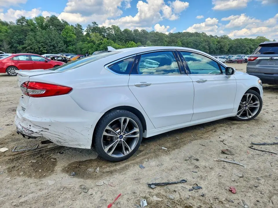 2019 FORD FUSION TITANIUM  