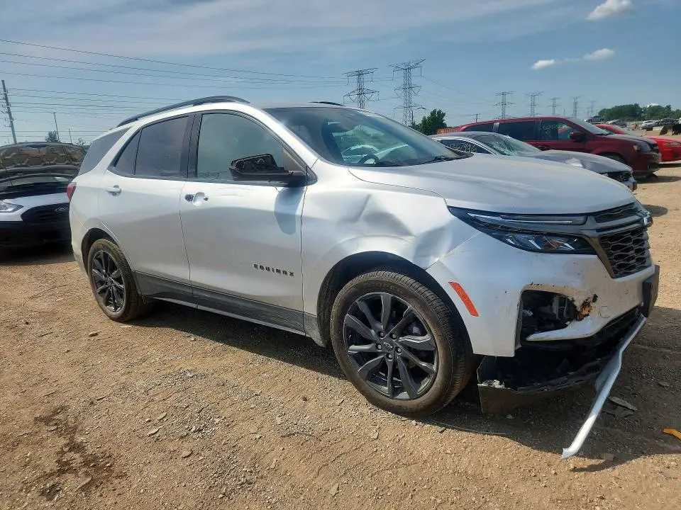 2022 CHEVROLET EQUINOX RS  