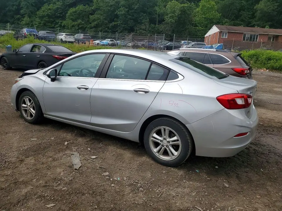 2017 CHEVROLET CRUZE LT  
