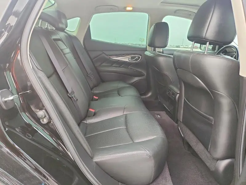 2012 INFINITI M37 BASE  
