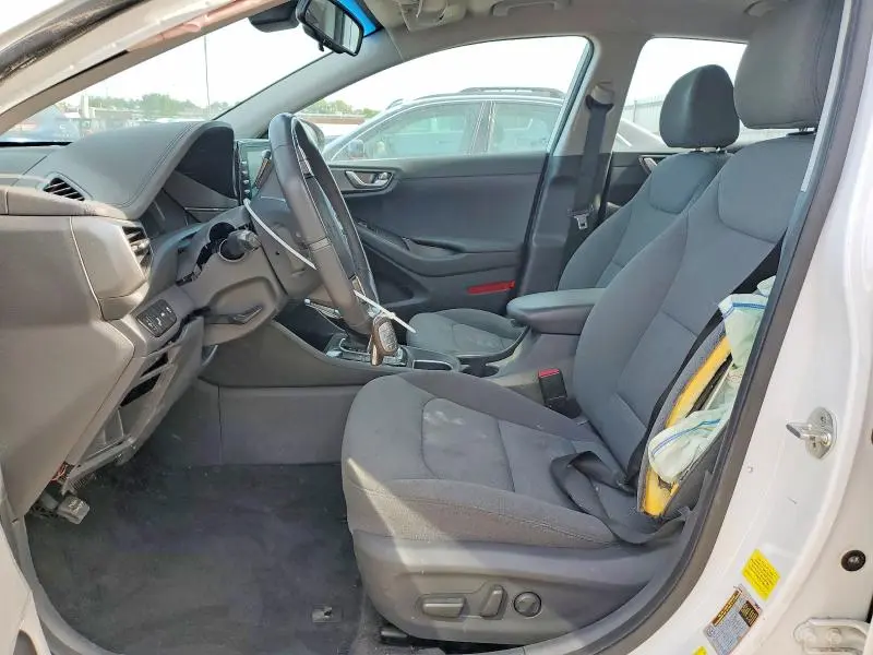2020 HYUNDAI IONIQ SE  