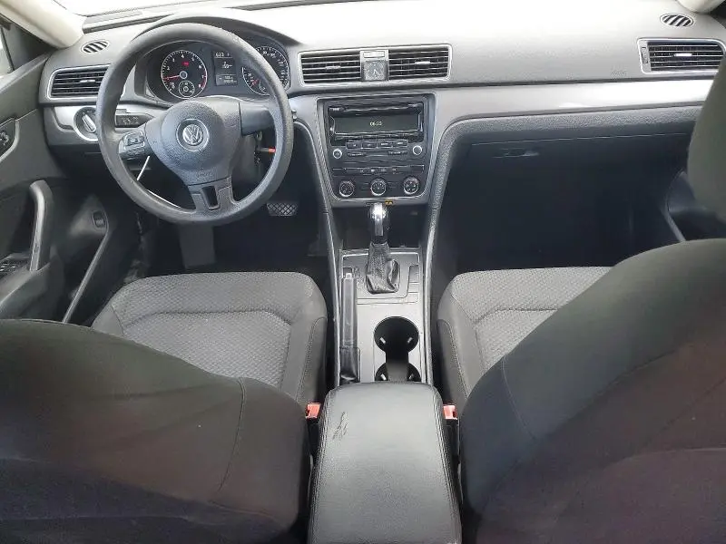 2014 VOLKSWAGEN PASSAT S  