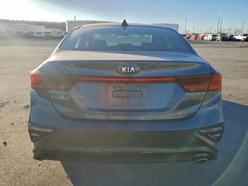 2019 KIA FORTE FE  