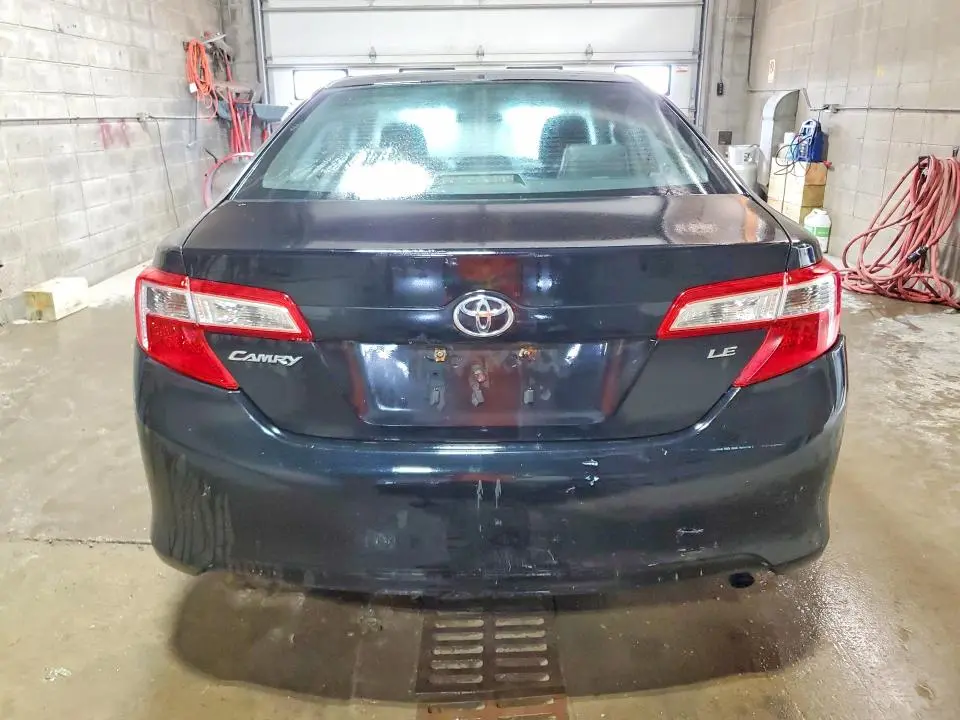 2012 TOYOTA CAMRY LE  