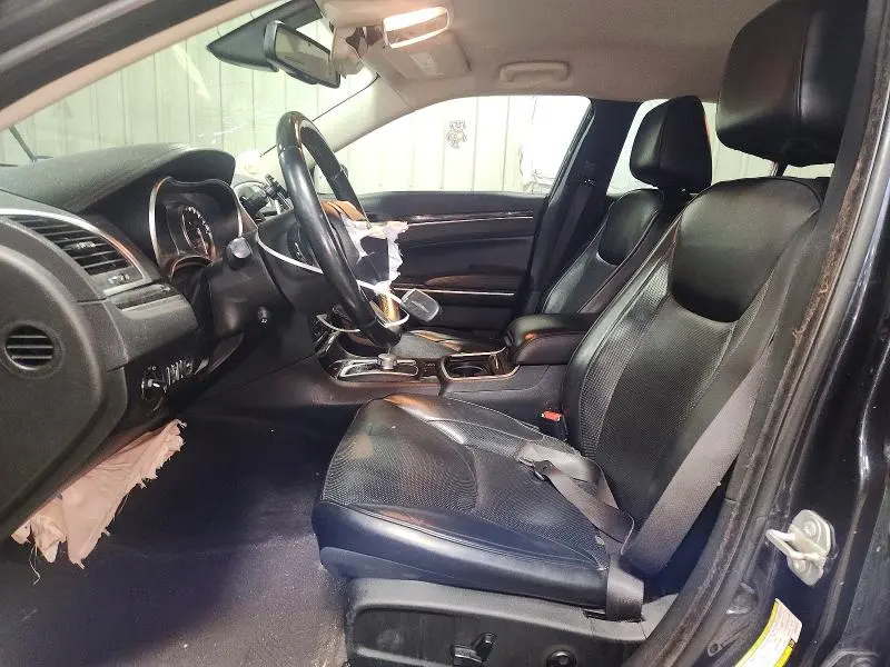 2019 CHRYSLER 300 LIMITED  