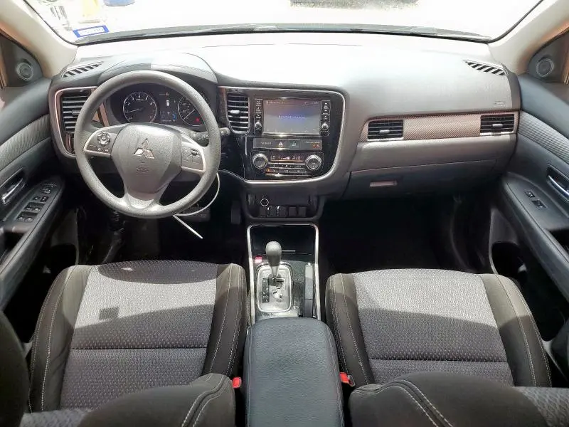 2018 MITSUBISHI OUTLANDER ES  