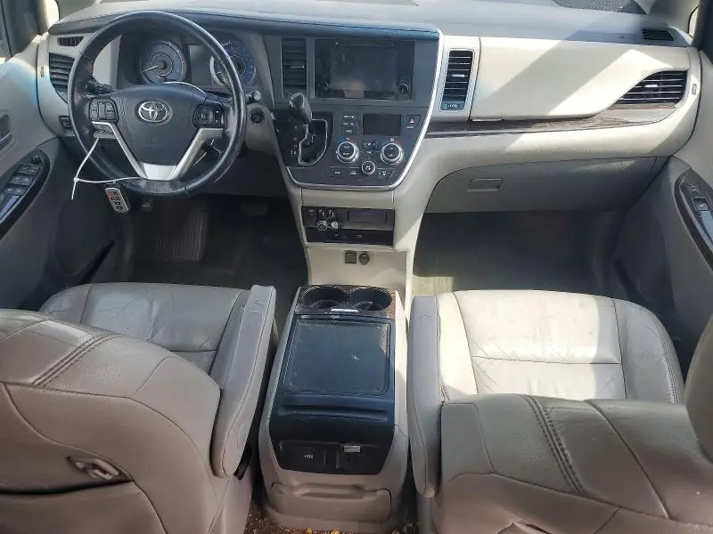 2015 TOYOTA SIENNA XLE PREMIUM 8-PASSENGER  