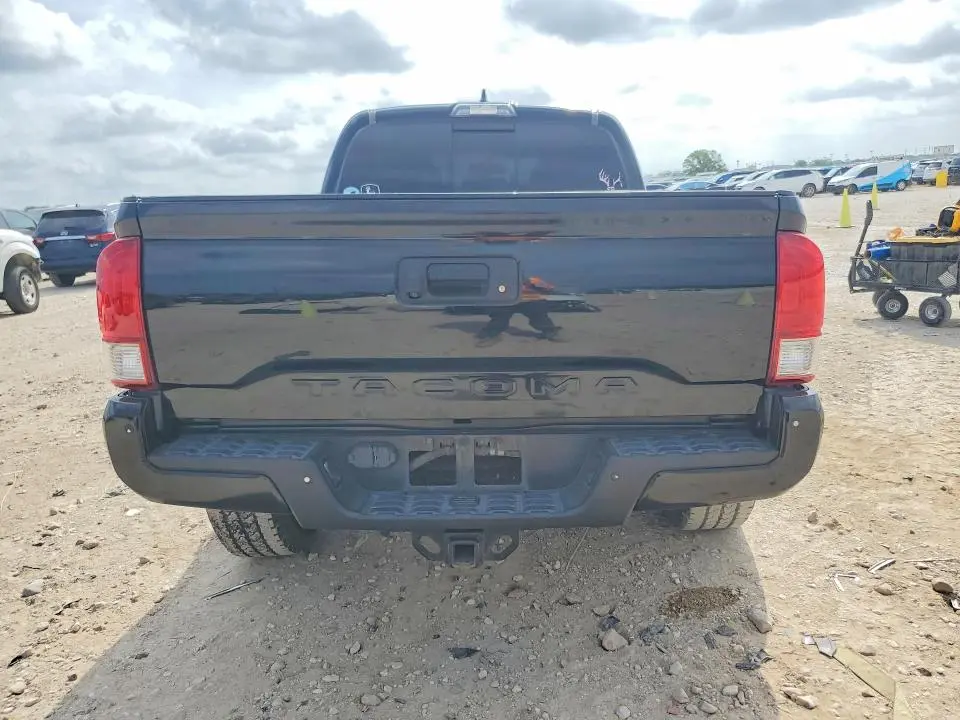 2017 TOYOTA TACOMA   