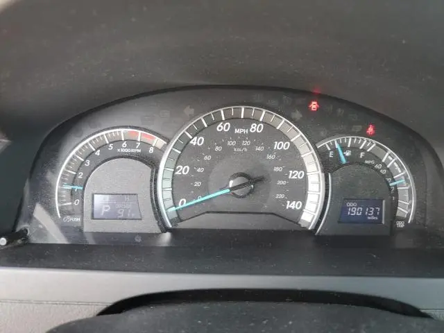 2012 TOYOTA CAMRY SE  