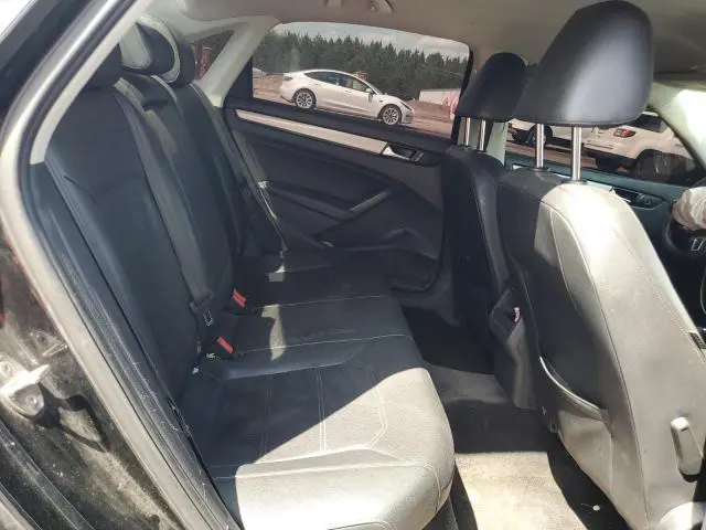 2015 VOLKSWAGEN PASSAT S
